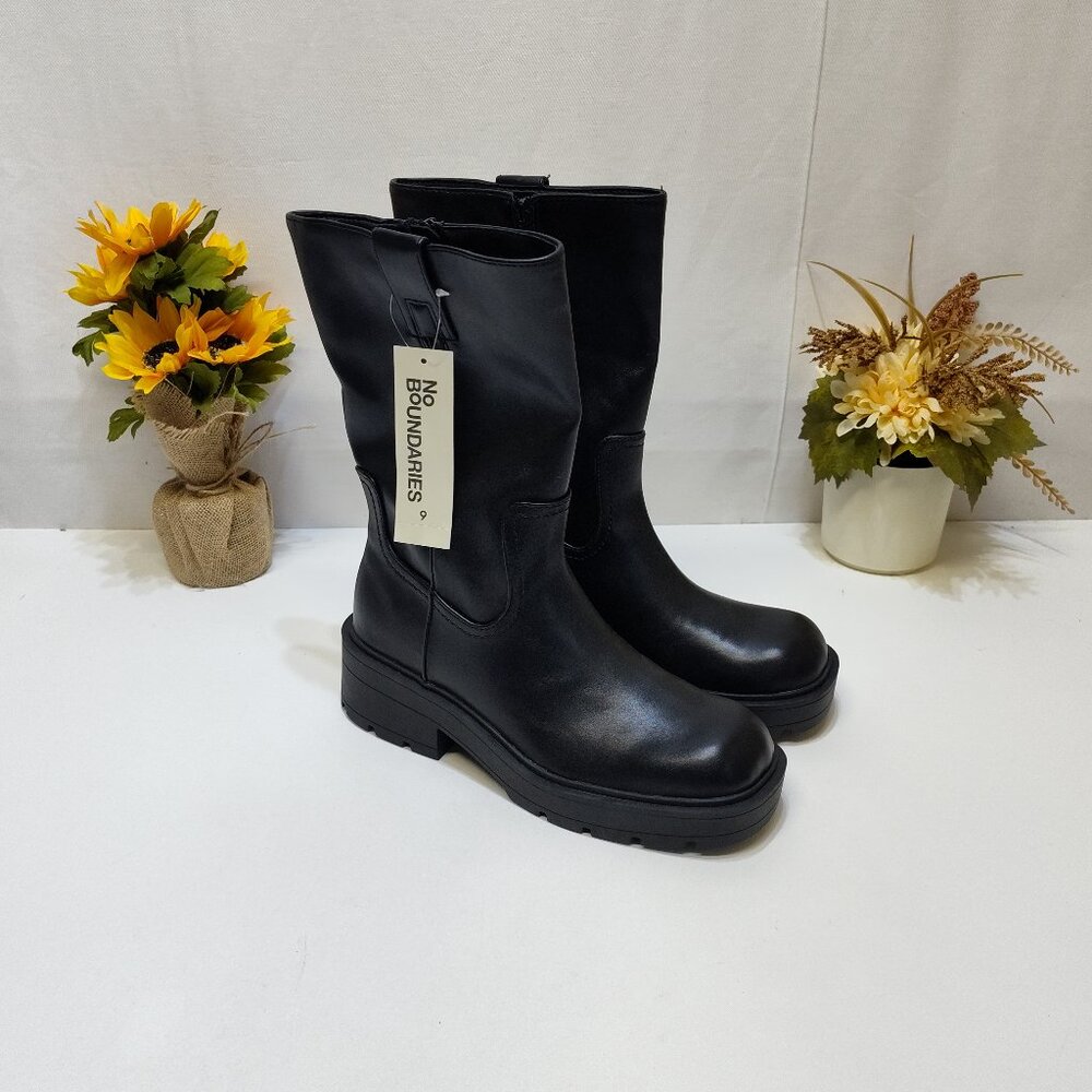 No Boundaries Lug Pull On Side Zip Boot 2.2" Heel True To Size WMNS US 9 NWT